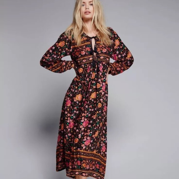 🍁🍂Spell Wintergarden Folktown Gown- Sz. L🍁🍂Fall Ready!! 🎃 - Picture 2 of 15